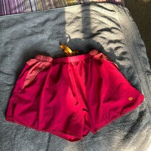 Women’s pearl Izumi running shorts